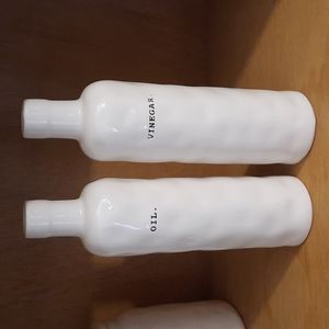 Rae Dunn Oil & Vinegar